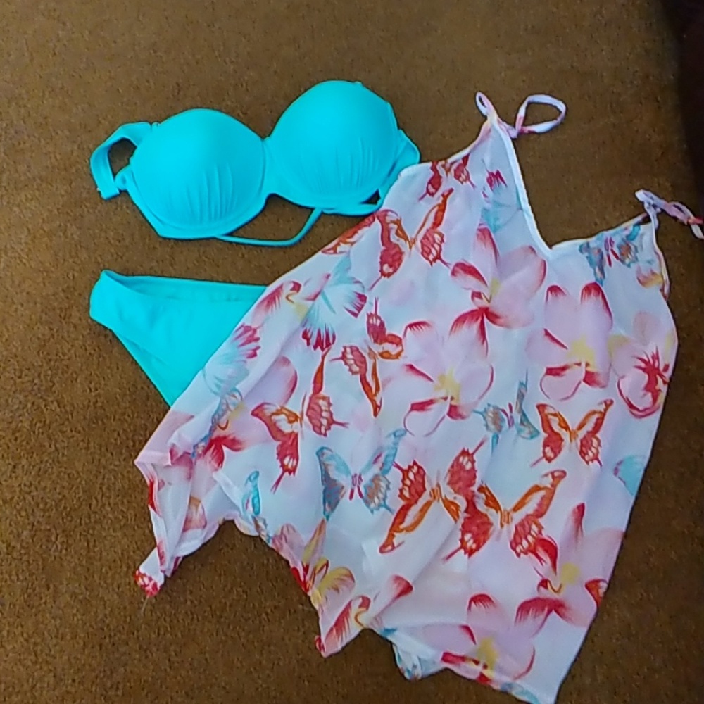 NWT Summer  Super Cute 3 piece Bikini